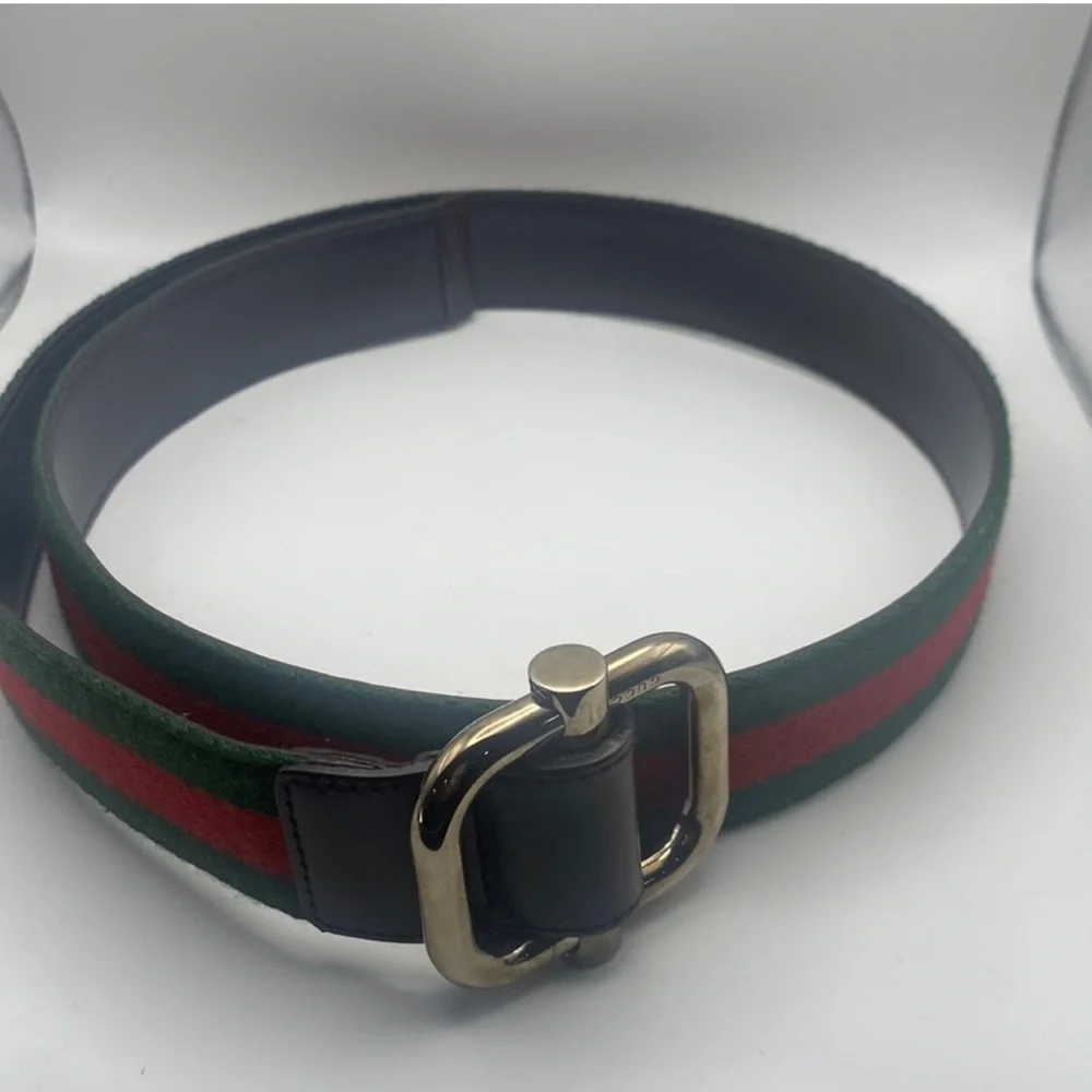 Gucci Signature Belt - Picture 3 of 6